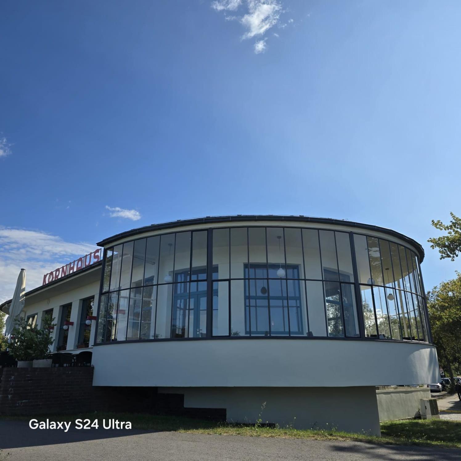 City Apart - Fewo Klimaanlage Whirpool Panoramafenster 5 Personen Kulturdenkmal Dessau-Rosslau Екстериор снимка